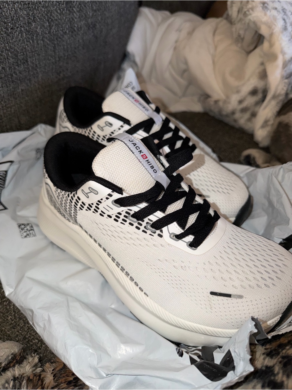 Men’s Wide Athletic Shoe - Sz 7w